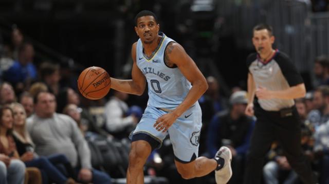 忠诚！每体：拉菲尼亚目前没经纪人，拒绝所有离开巴萨的谈判