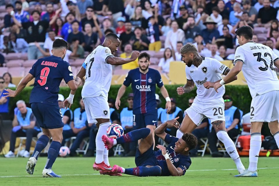 🔝 @维尼修斯 🔝 💫 代表 @皇家马德里 在联赛中拿下1️⃣5️⃣0️⃣场胜利！ 来源：皇马官方推特