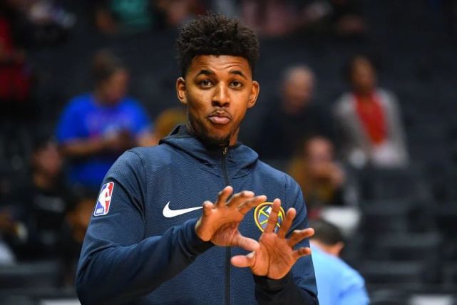 湖人120-114灰熊3喜1忧！双核默契搭配，艾顿终觉醒，替补没法看