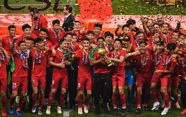 WTT总决赛女单决赛 王曼昱战胜蒯曼夺得冠军