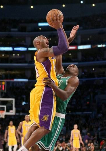 记者：卡内达观战浙江U20全运比赛，希望能发现更多优秀球员