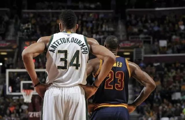 重大打击！皇马确认库尔图瓦赛季报销