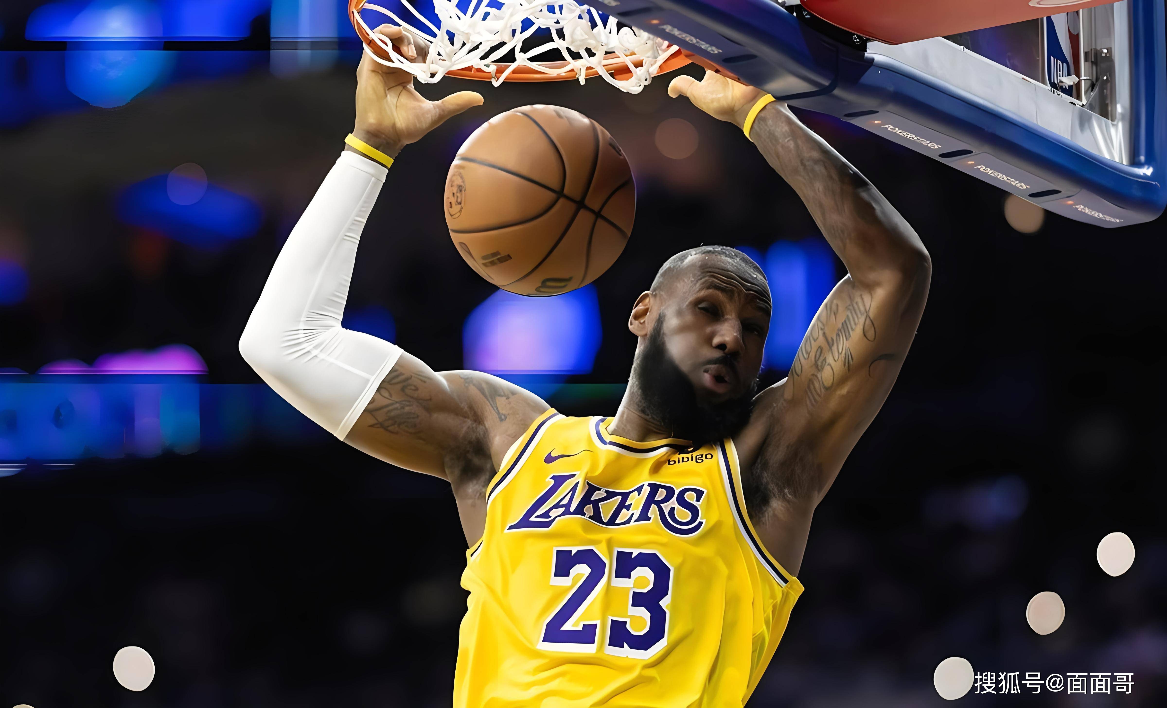 萨拉维亚：恩里克打造球队的方式非常出色，他尊重每一位球员